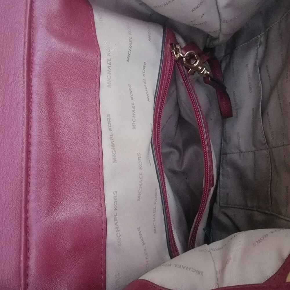 Michael Kors Sadie Leather backpack Mulberry(burgundy) Chain Detail